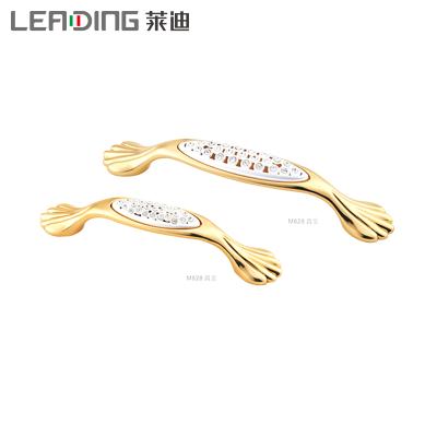 China EUROPEAN R828 Gold&Silver Zinc Alloy Crystal Diamond Cabinet Handle for Furniture Drawer Kitchen Pulls for sale