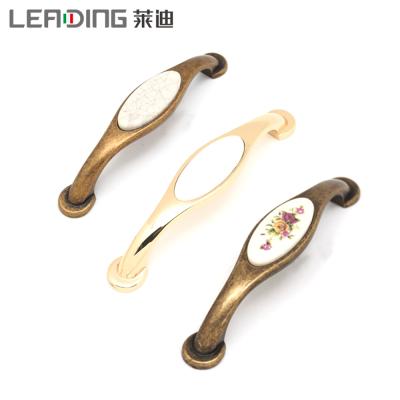 China European Furniture Cabinet European Ceramic Handle Porcelain Drawer Pulls Out Supplier for sale