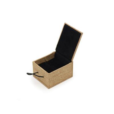 China MINGREN BELLY Fashionable Wholesale High Quality Fashion Small Wooden Jewelry Box For Ring Jewelry Display Cases Wood Box for sale