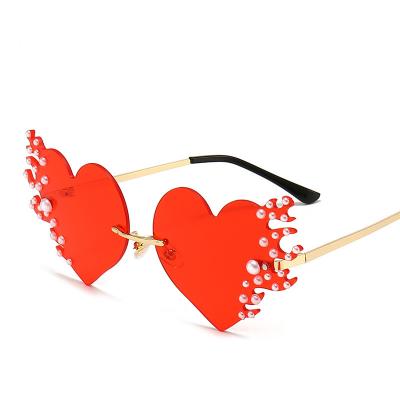 China Fashion Sunglasses 2023 Heart Shape Wholesale Italy Design Eyewear Customized USA Brand Name Polarized Glasses glasses Men Women for sale