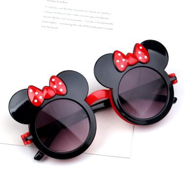 China Round 2023 Cartoon Uv400 Baby Girls Sunglasses Bow Flip Glasses Round Kids Flip Up Sunglasses for sale