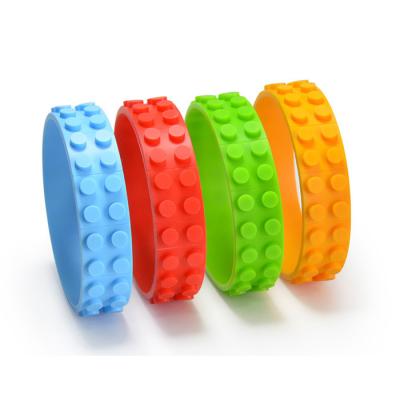 China Waterproof Custom Silicone Wristband Wholesale Kids Silicone Wristband for sale