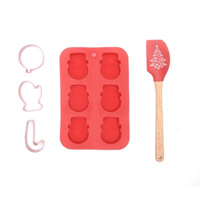 China Sustainable hot sale three-in-1 suit cake tools silicone molds with cutters cake mold and scraper to make indoor and outdoor cakes for sale