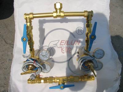 China Brass Tube Brass CO2, Acetylene, Propane Carbon Dioxide Manifold With Regulator For Cylinders for sale