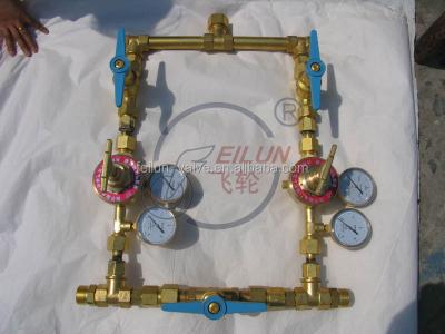 China Brass Brass Tube CO2, Acetylene, Propane, Oxygen Manifold With Regulator For Cylinders for sale