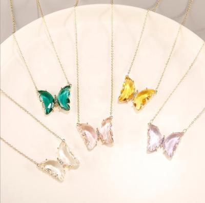 China 2021 Fashion CLASSIC High Quality Crystal Butterfly Jewelry Lady Girls Decoration Golden Pendant Necklace for sale