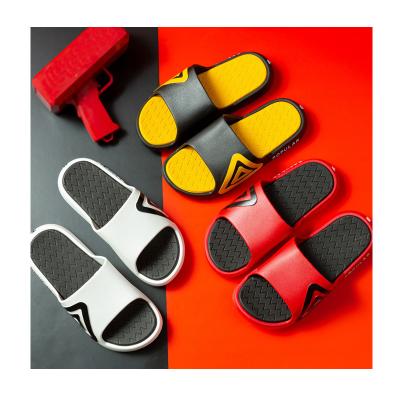 China 2021 fashion trend men's slippers wholesale custom logo summer indoor slippers for sale