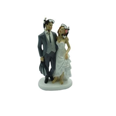 China All over the world new fashion style polyresin dipping young couples wedding figures for honeymoon decoration for sale