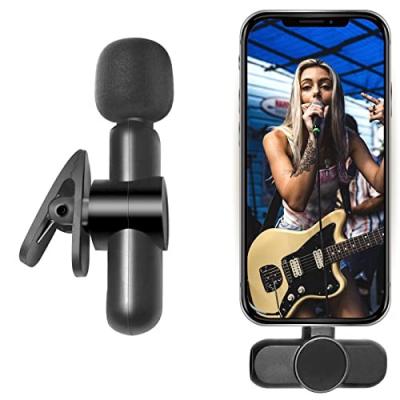 China Handheld Microphone Lavalier Wireless Microphone for Live Streaming Lapel MIC 2.4GHz compatible with iPhone/ipad, omnidirectional voice reception. for sale