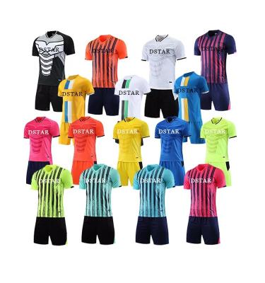 China Sets 2022 Wholesale Custom Cool Soccer Jersey Youth Team Wear Short Sleeve Set Soccer Uniform for sale