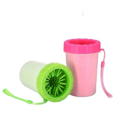 China Viable Soft Soft Silicone Stiffens Large Dog Pet Paw Washer Portable Feet Cleaner Paw Washer Cup for sale