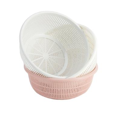 China Durable Kitchen Filtering Water Baby Basket Fruit Washing Rice Plastic Sieve Bread Basket for sale