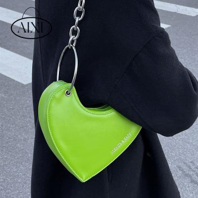 China Hot Selling Fashion Designer Handbags Famous Brands Letter Graphic Chain Bag Hot Novelty Bag Ladies Women Mini Hand Luxury Bags for sale