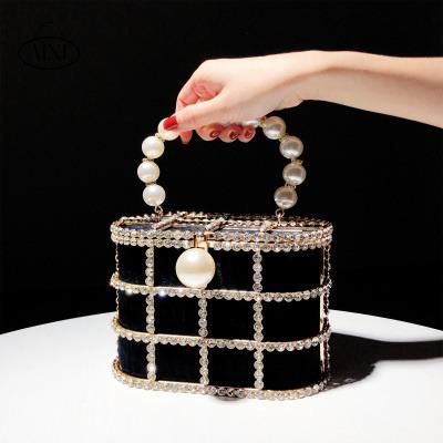 China High Quality Etsy 2023 Trendy Shiny Beads Crystal Evening Hand Bags Clutch Luxury Bucket For Women Purses And Handbags Collection for sale