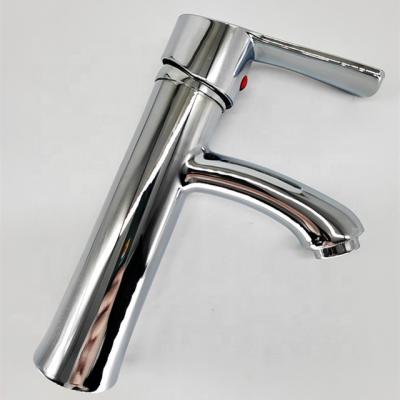 China Hot Sales Modern Plastic Single Lever Deck Mounted Basin Faucet Mixer Taps Bathroom Sink Faucet Mixer Taps for sale