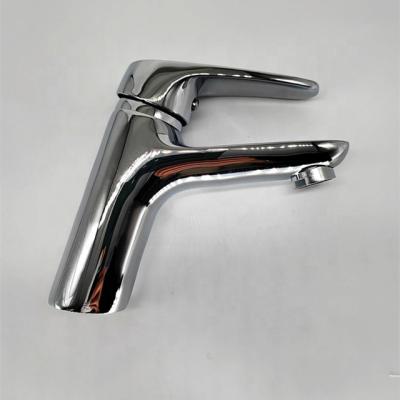 China Hot Sales Metered Bathroom Sink Faucets Modern Zinc Mixer Tap Single Lever Deck Mounted Basin Faucet for sale