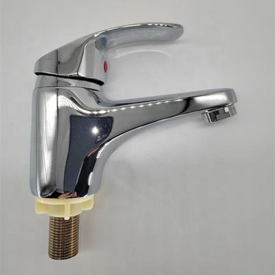 China Modern Metered Faucets Hot Sales Bathroom Sink Faucet Single Lever Deck Mounted Basin Faucet for sale