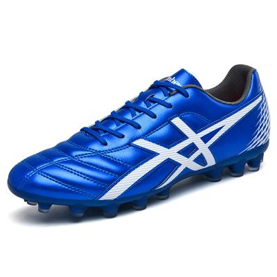 China 2021 New Arrival OEM Factory Sale Soccer Shoes Anti-slip Hot Outdoor Large Size Kids Breathable Designs Football For Men for sale