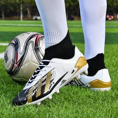 China 2021 New Arrival OEM Factory Sale Soccer Shoes Anti-slip Hot Outdoor Large Size Kids Breathable Designs Football For Men for sale