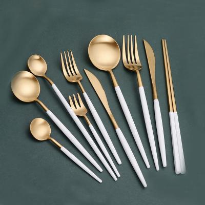 China Viable Korean 304 Stainless Steel White Gold Cutlery For Wedding Venue Entertainment Venue Entertainment Table Luxury Gray Flatware Sets Pink for sale