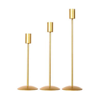 China Nordic Weddings Table Top Candlelight Props Wedding Dinner Metal Gold Copper Candlestick Pillar Candlestick Holder Decorative for sale