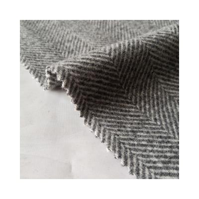 China Sustainable Classic Herringbone Tweed 80%Wool Fabric For Jacket Woven Suit Garment for sale