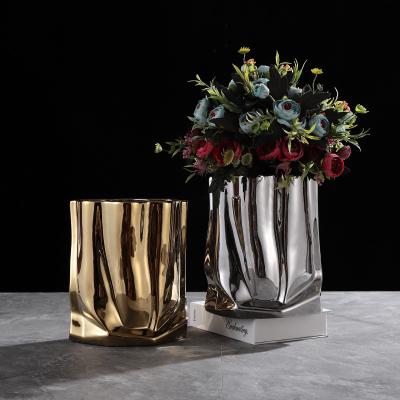 China Art Deco 2023 Luxury Style Flower Pots and Planters Tabletop Gold Vase Decorations Ceramic Pots for Plants Plants for sale