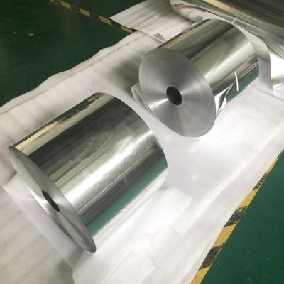 中国 8011 Aluminum Foil Roll Food Grade 35 Micron Aluminum Foil In Roll Jumbo Aluminium Foil Roll 販売のため