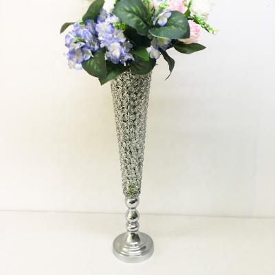 China Weddings Decoration Event Hot Sale Wedding Flower Stand Silver Trumpet Shaped Table Centerpiece for sale