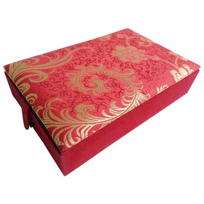 China Affordable Classic Silk Cloth Jewelry Box Necklace Ring Box Packaging for sale