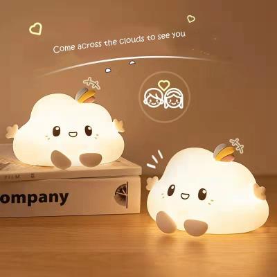 China A Small Cloud LED Kids Night Light Modern Creative Baby Kids Multicolor Silicone Bedside Lamp Remote Control Night Light for sale