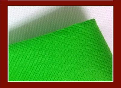 China Green SS / SMS Non woven Polypropylene Fabric for Funiture / Medical / Shopping Bag for sale