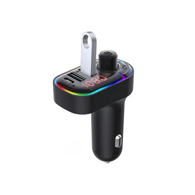 China Hot Sale Digital Wireless Handheld U Transmitter FM Car Kit V 5.0 BT USB 3.1A Voltage LED Display Amazon Palladium Car MP3 Player Phone Charger Free double disc for sale