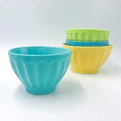 China Customized colorful pantone glazed ceramic salad bowl various sizes sustainable emboos for sale