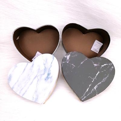 China Recyclable Valentine's Day Heart Kraft Paper Boxes Custom Soap Rose Flowers Wedding Heart Shaped Gift Box With Logo for sale