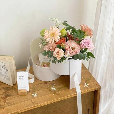 China Recyclable Luxury Double Layer Paper Rose Flower Valentine's Day Surprise Gift Box Wedding Flower Rotating Flower Boxes For Bouquets for sale