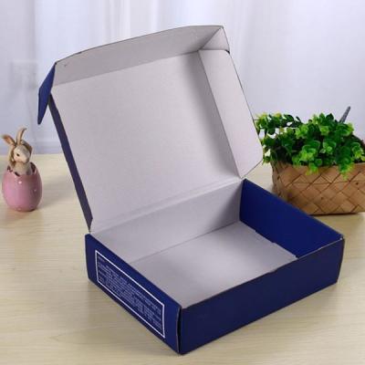 China Recyclable Luxury Clothing Packing Box Custom Logo Corrugated Paper Clothing Packaging Box for sale