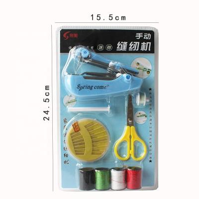 China Hand Using Accessories Hot Selling Travel Portable Wholesale Mini Home Simple Operation Manual Sewing Set for sale