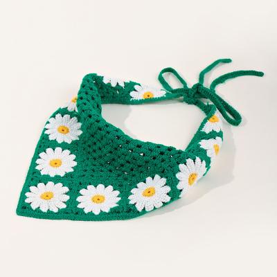 China Daisy Flower Crochet Triangular Bandana Headband Hair Decoration Spring Knit Head Scarf Handmade Head Scarf for sale