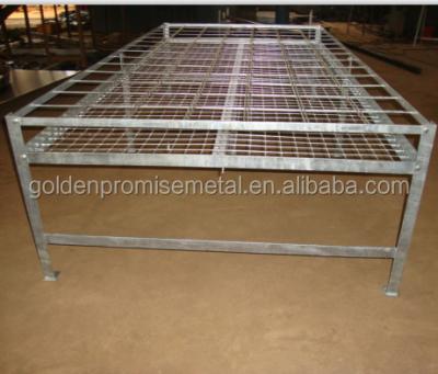 China Flower Planting Metal Frame Flower Benches for sale