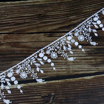 China 8.5Cm Width White Water Soluble Lace Trimming High Quality Floral Polyester Trimming Lace Trimming Wholesale Water Soluble Embroidery for sale