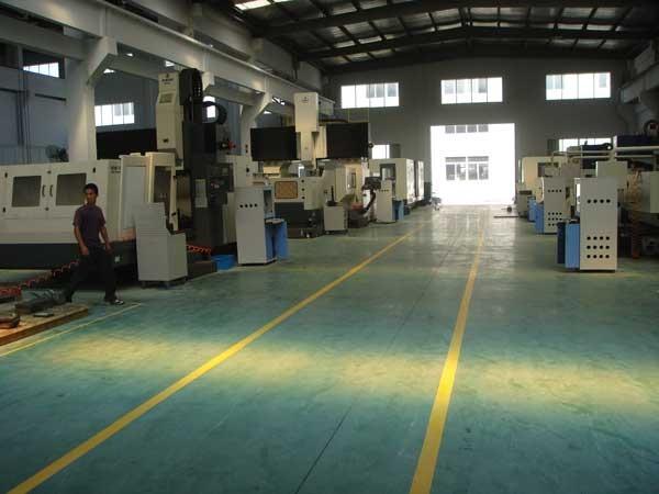 Verified China supplier - Ningbo L&J Mould Co., Ltd.