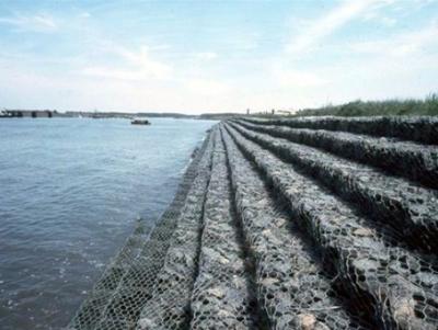 China Embankment Protection Gabion Mesh Basket For Flood Bank Or Guide Dike for sale