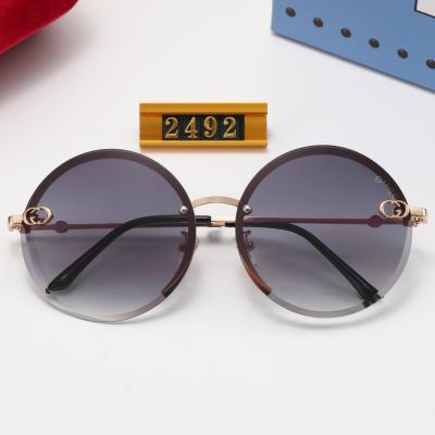 China Fashion sunglasses 2022 retro retro luxury women gafas de sol designer sunglasses famous brands fashionable sun glasses for sale