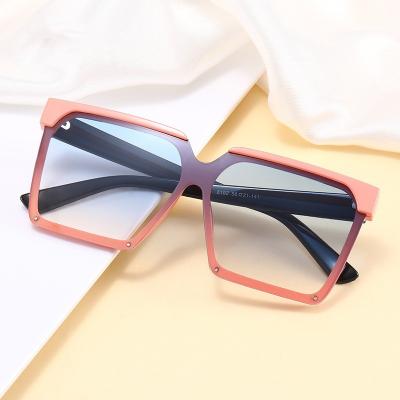 China 2022 Comfort New Arrival Custom Creative Glass Frame Hippie Sunglasses Women Square Oversized Glasses for sale