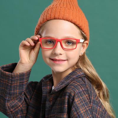 China 2022 Simple Shape - Selling High Quality Children's Glasses Anti - Blue - Hot Light Blocking Glass Silicone Frame for sale