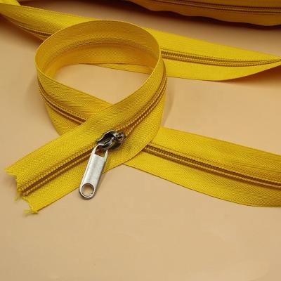 China Sustainable Plastic 3#5 Zipper Clothing Accessories , Luggage , Awning Clothing Zipper Slider for sale