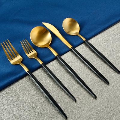 China 18/10 Luxury Tableware Gold Metal Stainless Steel Hotel Restaurant Flatware Viable Popular Matte Cutlery Set for sale