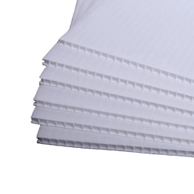 China 100% Recyclable Raw Material Eco-friendly Blue / White / Black PP Corrugated Plastic Sheet for sale