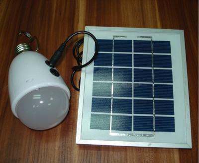 Chine Camper/lecture de la lumière solaire de secours de 2V/6W LED avec le chargeur d'USB à vendre